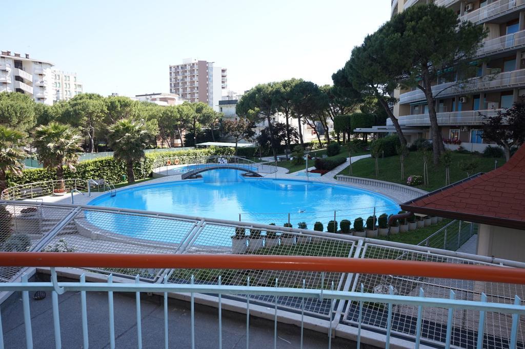 Appartamenti La Torre Lignano Sabbiadoro Exterior photo